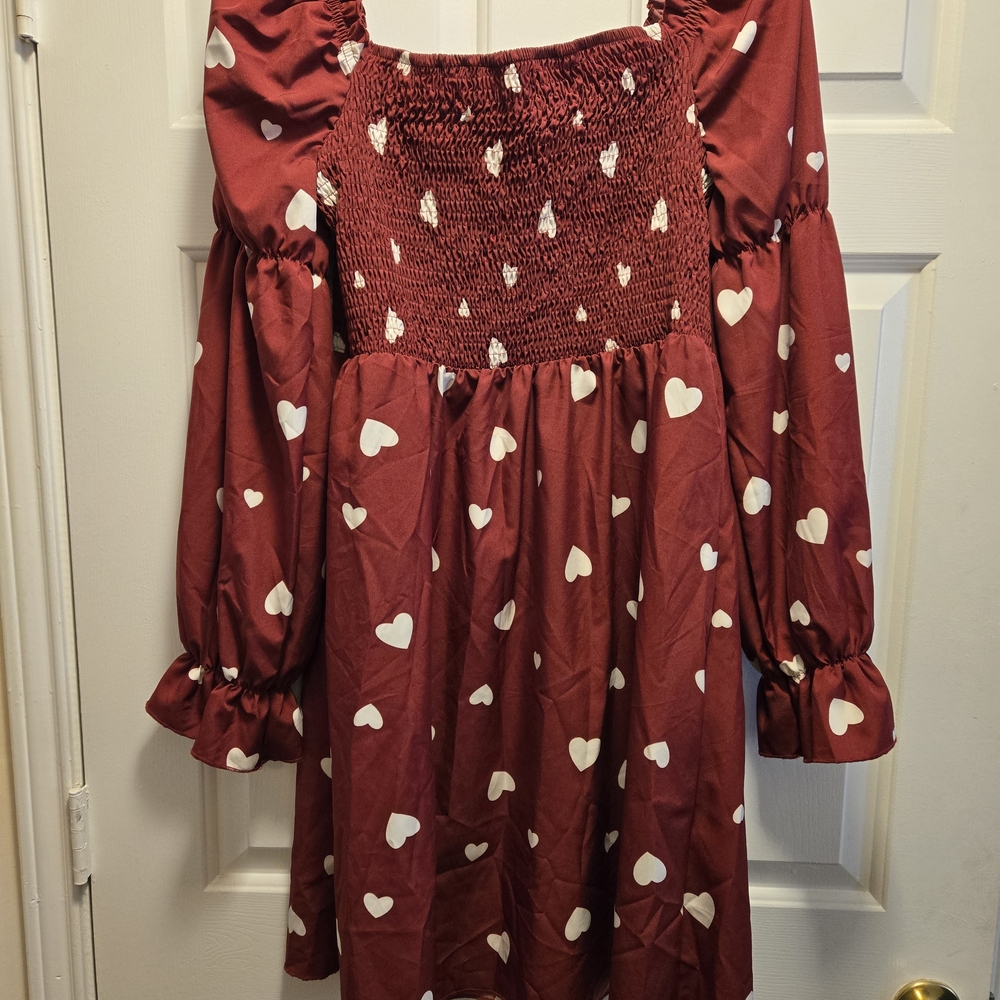 Charming Heart Print Womens Dress in Maroon